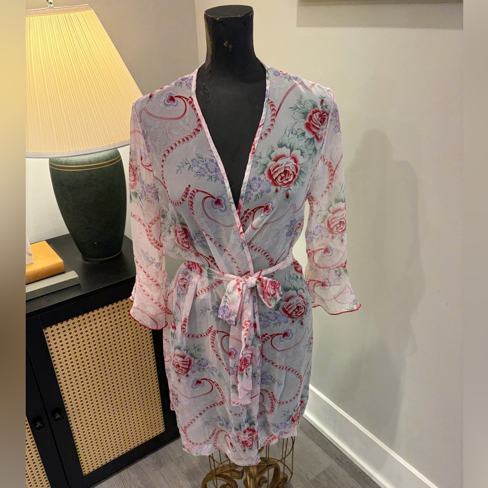 Secret Treasures Romantic Sheer Floral Rose Robe Size Small Honeymoon Boudoir